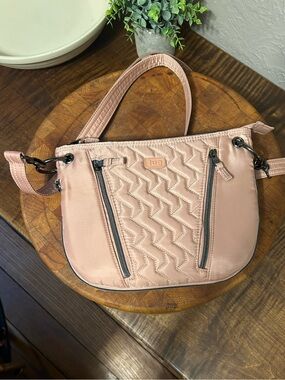 lug Quilted Shoulder Bag in Light Pink